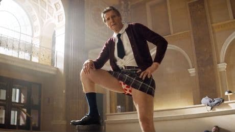 Kultfilm-Neuauflage: "Die Nackte Kanone": Liam Neeson und Pamela Anderson im urkomischen Trailer