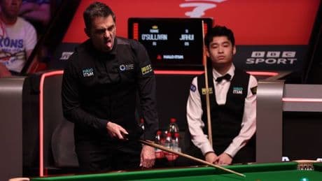 Ronnie O'Sullivan 'extraordinary' decision shocks pundit during snooker World Championship semi-final
