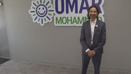 Edmonton mayoral candidate uses humour, life story in campaign