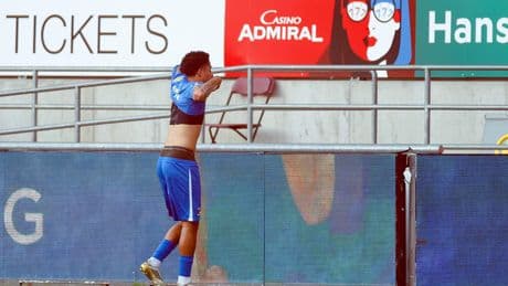 LIVE Conference League: AZ moet bij Vaduz al snel met tien man verder