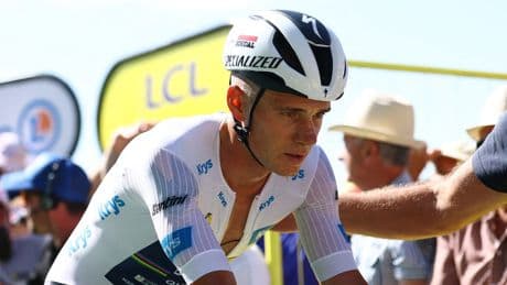 Evenepoel begon met gebroken rib aan Tour: 'Afstappen was zwaarste beslissing in tijden'