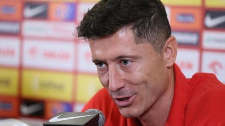 Urban viajará a Barcelona para verse con Lewandowski