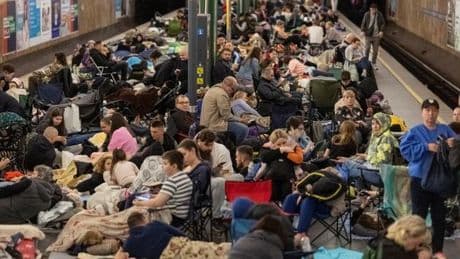 L’Ukraine essuie les frappes aériennes russes “les plus massives” depuis le début de la guerre