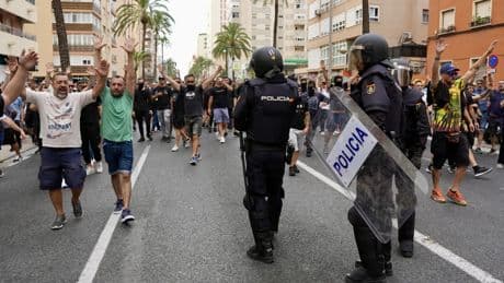Segundo día de huelga en el sector del metal de Cádiz: carreteras cortadas y marchas en la ciudad