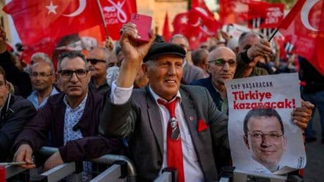 En Turquie, nouvelle opération policière contre l’opposition à Izmir, 120 arrestations pour « corruption »