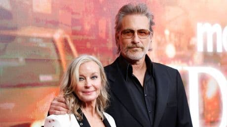 Beim "And Just Like That..."-Fototermin: Bo Derek begleitet ihren Ehemann John Corbett