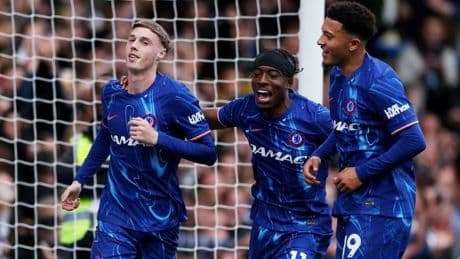Chelsea, kendi sahasında şampiyon Liverpool'u devirdi!