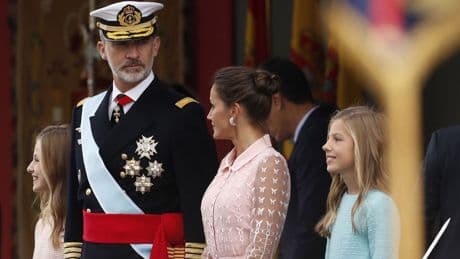Una fiesta en el Palacio Real con sabor a mera transición