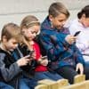 Schädliche Auswirkungen: Frankreich verschärft Handy-Verbot an Mittelschulen
