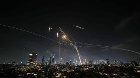 Krieg: Eskalation in Nahost: Iranischer Gegenangriff auf Israel