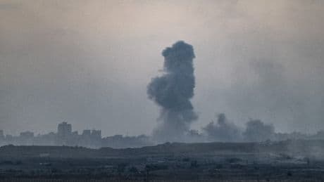 "Gaza brûle": Israël poursuit son offensive sur la ville, frappée par des bombardements massifs cette nuit