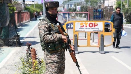 Kommt es zum Angriff? - Indien schließt Luftraum für Pakistan-Flieger