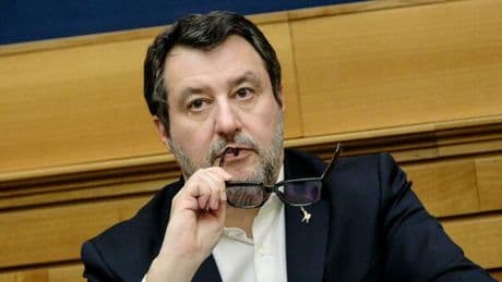 Salvini e le accuse di razzismo alla polizia italiana: «Consiglio Europa ente inutile, produce cazzate»