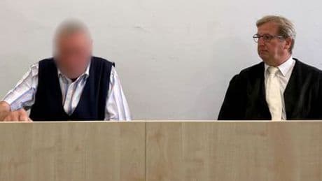 Mühlhausen: Mann erstickt kranke Ehefrau mit einem Kissen – Bewährungsstrafe für 85-Jährigen