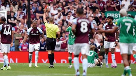 Newcastle miss killer instinct of Alexander Isak in draw at 10-man Aston Villa