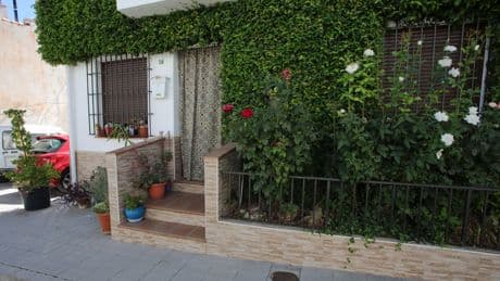 Mata a su cuñado, hiere a su hermana y se suicida en Granada