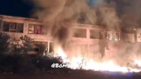 Un incendio en la antigua Babcock en Trapagaran desata la alarma