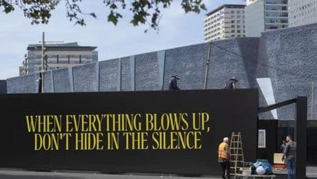 La instalación Unsilence Gaza’ implanta el sonido del terror en el Primavera Sound