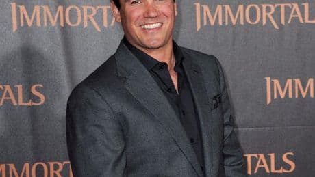 Dean Cain spielte in TV-Serie: Ex-"Superman" will in den USA Migranten abschieben helfen
