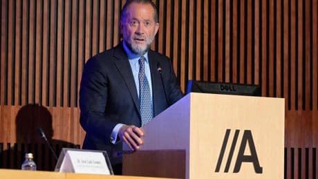 Escotet (Abanca) expresa un "no" rotundo a una posible fusión con Sabadell y Unicaja