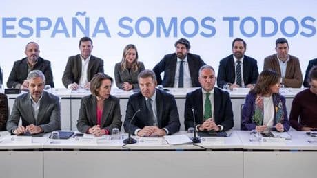 Feijóo reúne al Comité Ejecutivo del PP en pleno debate interno sobre si adelantará el Congreso del partido