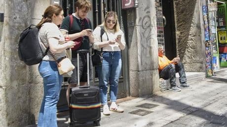Un 38% de las viviendas turísticas en España no informa de sus licencias