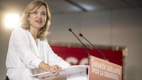 Pilar Alegría denuncia una campaña de acoso machista "repugnante" tras reconocer que durmió en el parador de Teruel