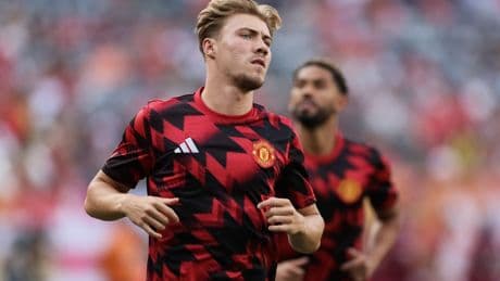 Man Utd ready to cut their losses on Rasmus Hojlund as five clubs circle