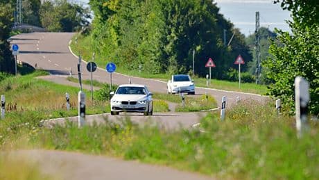Kfz-Versicherung: Das passiert, wenn das Kilometerlimit überschritten wird?