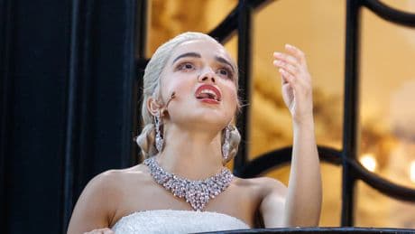 Rachel Zegler’s Balcony Scene in ‘Evita’ Has London Talking