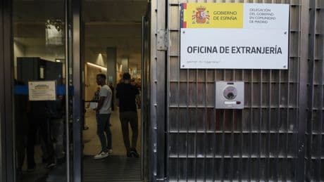 Reforma del Reglamento de Extranjería: ¿Qué cambios se aplicarán a los inmigrantes a partir del 20 de mayo?