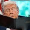 Doch nicht im täglichen Kontakt?: China widerspricht Trump im Zollkrieg