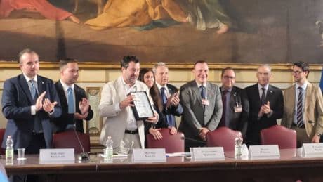A Salvini il premio Italia-Israele, alle polemiche in Aula risponde: "Miseria umana"