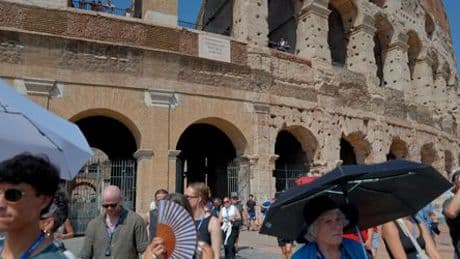 Hitze in Italien: Fremdenführerin stirbt im Kolosseum in Rom