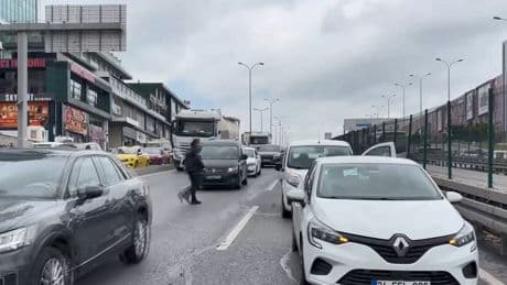 Beylikdüzü'de zincirleme kaza
