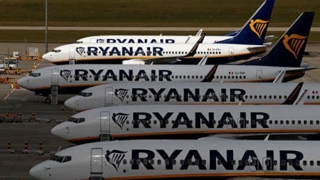 Ryanair anunciará la próxima semana recortes de un millón de plazas para el verano en respuesta a la subida de tasas de Aena