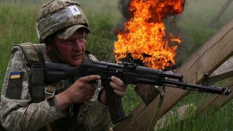 Ucraina, Putin ammassa 50mila uomini all'altezza di Sumy: parte l'offensiva finale del Nord