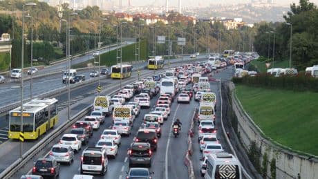 Bayrampaşa'da metrobüste yangın çıktı