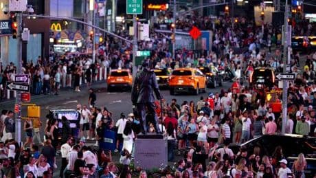 Waffengewalt in den USA: Drei Verletzte nach Schüssen auf New Yorks Times Square