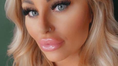 Feral beautician hurled racist abuse at bouncer, spat at him & threatened his child after he refused her entry into club