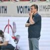 Fußball-Bundesliga: Auch bei Abstieg: Hecking bleibt Bochum-Trainer