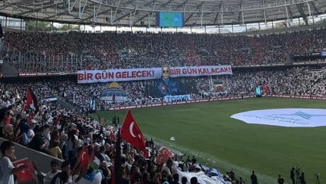 TÜGVA Programı'na damga vuran Mescid-i Aksa koreografisi "Bir gün gelecek bir gün kalacak"