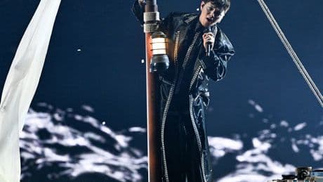 JJ hits some high notes for Austria.