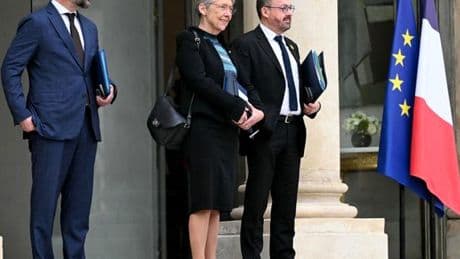 Suicides à l’hôpital : une plainte visant les ministres Catherine Vautrin, Elisabeth Borne et Yannick Neuder classée sans suite