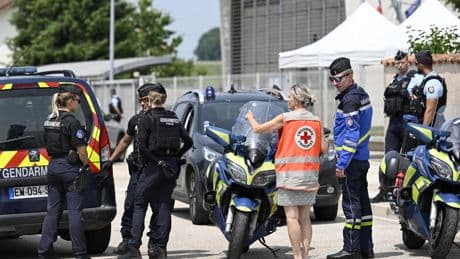 Psychiatrie : le ministre de la santé annonce un plan et insiste sur le repérage précoce