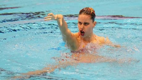 Al son de Piaf y directa a la historia de España: Tió, primer oro mundial en solo libre de artística