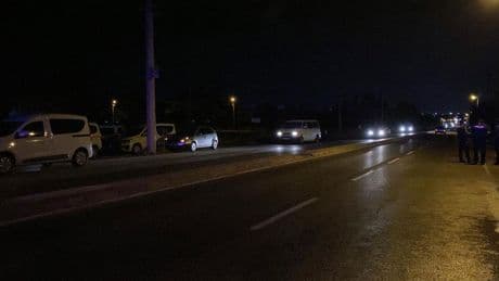 Otomobilin çarptığı kadın ağır yaralandı