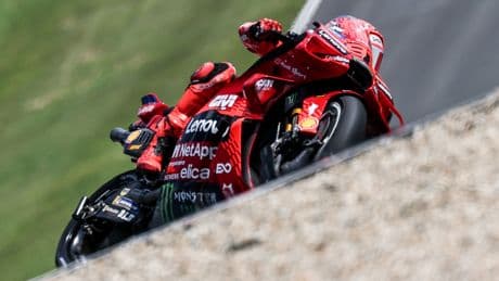 Marc Márquez se va al parón aún más líder