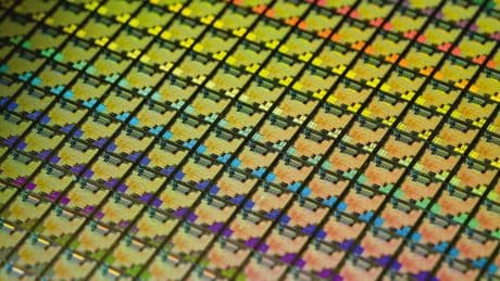 EEUU asegura que Huawei no podrá fabricar más de 200.000 chips de IA en 2025. Sabemos cuál es el motivo