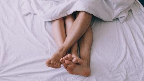 Beim Fremdgehen erwischt? Was laut Therapeutin jetzt hilft